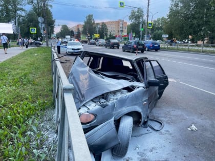 На Псковской улице в Великом Новгороде в ДТП пострадала 15-летняя девушка