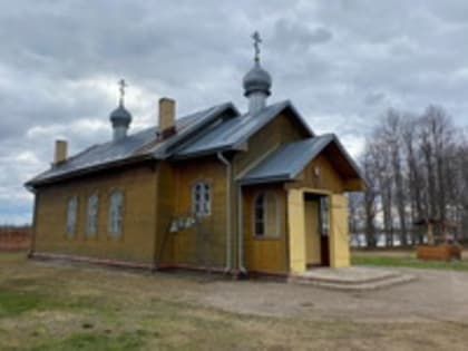 Митрополит Лев совершил Литургию в Михаило-Клопском монастыре