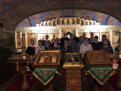 Преподаватели Старой Руссы помолились за Божественной литургией в храме прп. Серафима Саровского Феодоровского Государева собора в Царском Селе