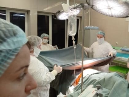  Команда новгородских врачей спасла жизнь беременной женщины