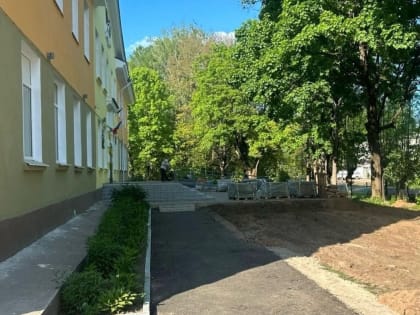 Школа, дороги и развитие туризма в Холмском округе