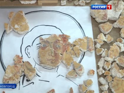 Работа над фресками Рюрикова Городища радует новыми открытиями