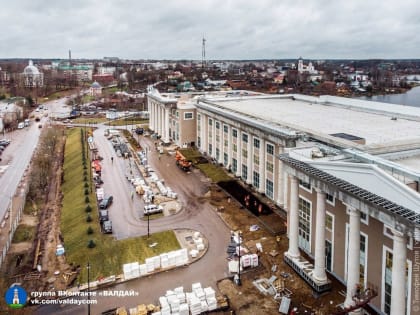 В Валдае завершается строительство спортивного центра с тремя бассейнами