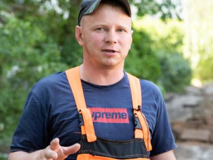 О людях, которые ремонтируют дороги, дворы и проезды в нашем городе, рассказала газета "Новгород"