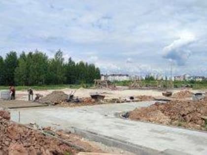 В «Берёзовой роще» начали укладку тротуарной плитки