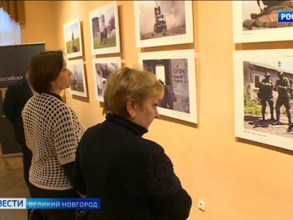 В Новгородском Музее изобразительных искусств открылась выставка "Донбасс 2022"