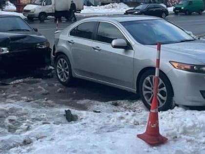 Два человека пострадали в ДТП на улице Псковская