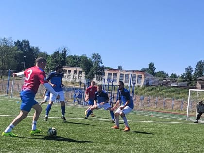 В ВОСКРЕСЕНЬЕ ПРОШЕЛ ОЧЕРЕДНОЙ ТУР ОТКРЫТОГО ЧЕМПИОНАТА ВАЛДАЙСКОГО ГОРОДСКОГО ПОСЕЛЕНИЯ ПО ФУТБОЛУ 8Х8