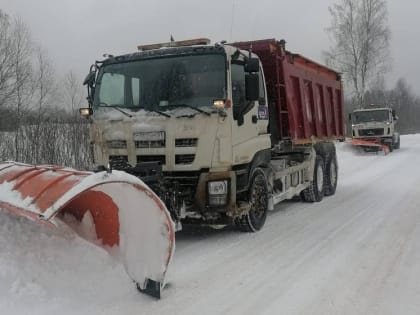 На уборку дорог Новгородской области от снега вывели 200 машин