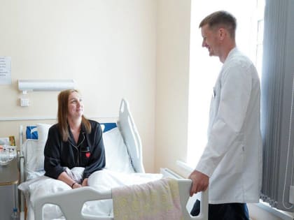 Новгородские врачи прооперировали пациентку из Чудова с аневризмой сосудов и спазмом