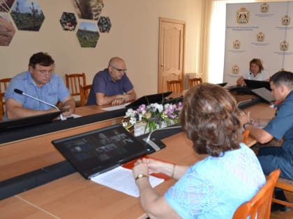 В Новгородской области подвели промежуточные итоги уборочной кампании