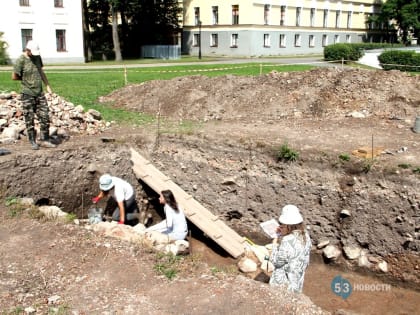 Находки археологов в Новгородском кремле свидетельствуют о мастерстве древних строителей