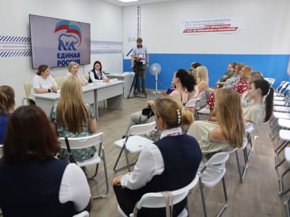 От воспитателя до газосварщика: Слабый пол не так уж слаб