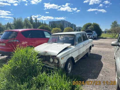 Владельцев просят убрать брошенные машины и освободить земельные участки