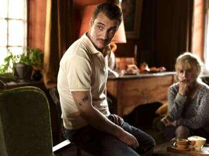 Новгородцев приглашают посмотреть фильм «Что случилось осенью»