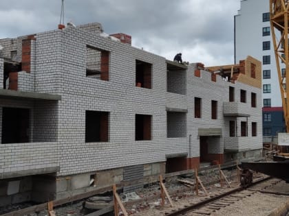 В новом доме на Якова Павлова строят третий этаж