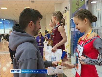 В Ледовом дворце Великого Новгорода завершились соревнования по фигурному катанию