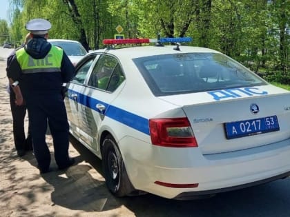 Охота на «бомбил»: новгородский минтранс провёл рейды по таксистам-нелегалам
