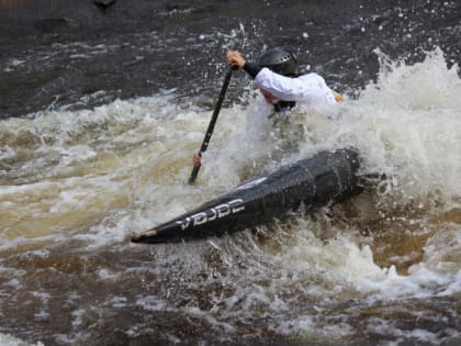 Окуловка вместо Европы. Сборная страны по гребному слалому готовится к Кубку России