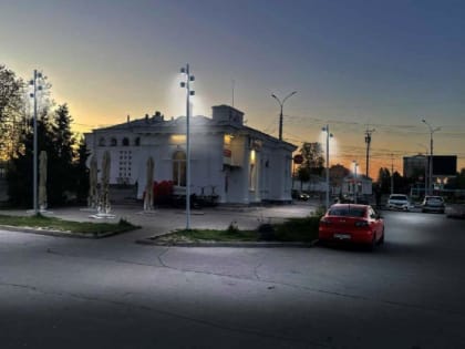 Устройство подсветки Вокзальной площади продолжается