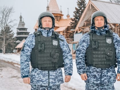 В Старой Руссе росгвардейцы спасли не выходившую на связь пожилую женщину