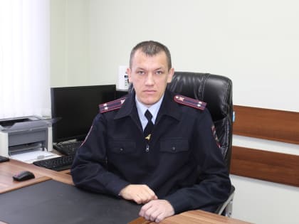 В Новгородском районе подполковник полиции помог мужчине выбраться из горящего дома