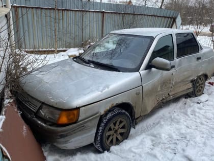 В Боровичах нарушитель ПДД пострадал в аварии