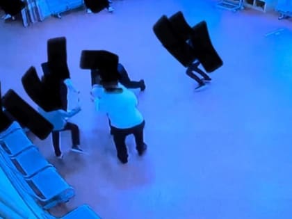 В новгородской гимназии «Квант» ученик второго класса травмирован старшеклассниками