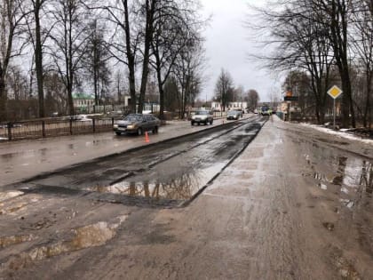 В 2022 году продолжится ремонт трассы А-122 в Боровичском и Мошенском районах