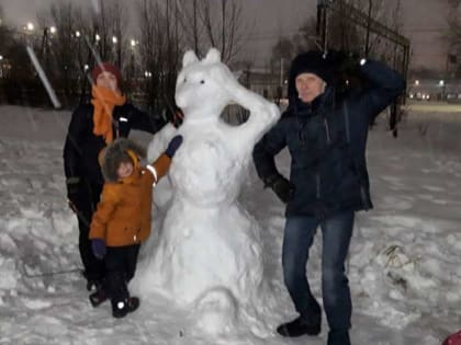 Жители Великого Новгорода делятся в соцсетях фотографиями снеговиков
