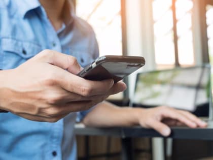 Клиенты Tele2 могут защитить смартфон от повреждений
