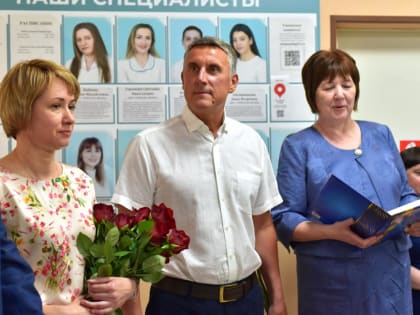 Мэр Великого Новгорода поздравил «Стоматологическую поликлинику № 2» с юбилеем