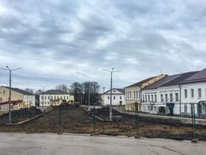 Ремонтировавшего площадь Свободы в Валдае подрядчика не стали включать в реестр недобросовестных