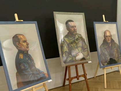 В Великом Новгороде представили портреты участников и ветеранов СВО