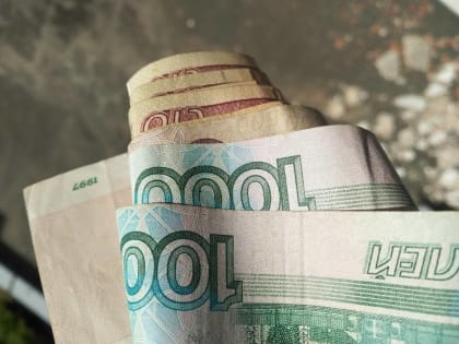 Жительница Старой Руссы инвестировала в мошенников полтора миллиона рублей