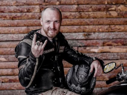 Известный байкер возглавил новгородский рок-клуб «Папа-бар»   