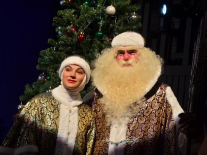 Новогодние праздники в театре 