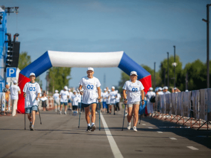В Великом Новгороде прошел первый фестиваль «Заряжаемся долголетием вместе»