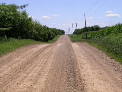 В 2022 году в Новгородской области отремонтируют более 20 километров гравийных дорог