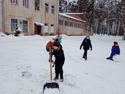 Специалисты кулотинского городского Дома культуры провели веселую программу