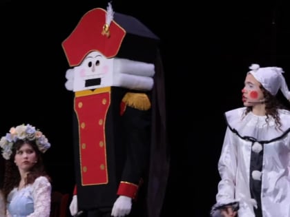 Рождественскую классику на сцене филармонии представили новгородцам воспитанники воскресных школ