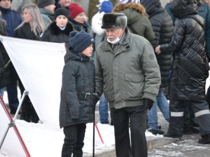 День Неизвестного Солдата у "Вечного Огня Славы"