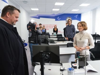 «Партийный десант» во главе с губернатором оценил ремонт лицея-интерната