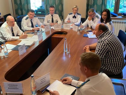 Заместитель Генерального прокурора России Алексей Захаров представил вновь назначенного прокурора Новгородской области Сергея Швецова