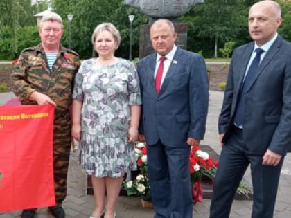 Новгородцы встретили земляков-военнослужащих с командировки