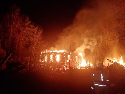 На пожаре в Оксочах добровольцы спасли домашних кроликов