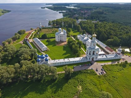 У Юрьева монастыря сделают автомобильную парковку