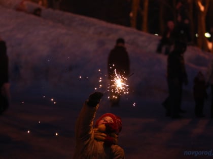 Правительство области потратит 10 млн рублей на подарки детям из семей, оказавшихся в трудной ситуации