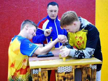 Открытый кубок Окуловского района по армрестлингу