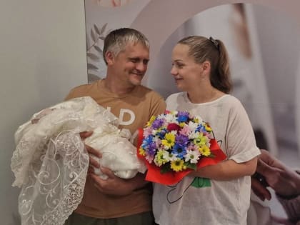 Жительница Великого Новгорода родила пять дочек с помощью кесарева сечения